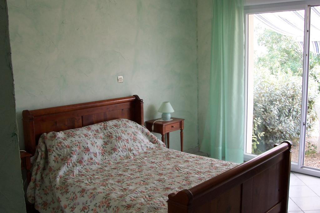 Le Fenouillet Chambres D'Hotes Proche Des Grands Buffets Нарбонна Номер фото